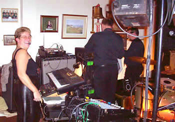  Setting up - Penny, David & Lyndon 